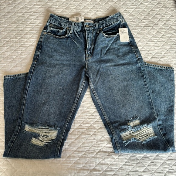 Good American Straight Jeans - Picture 3 of 5